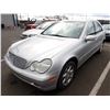 Image 1 : 2002 Mercedes-Benz C240 RUNS WITH MECHANICAL PROBLEMS
