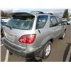 Image 3 : 1999 Lexus RX 300 RUNS WITH MECHANICAL PROBLEMS