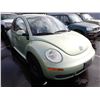 Image 2 : 2010 Volkswagen New Beetle