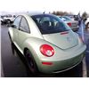 Image 4 : 2010 Volkswagen New Beetle