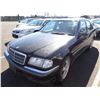Image 1 : 1999 Mercedes-Benz C230