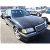 Image 2 : 1999 Mercedes-Benz C230