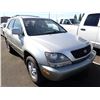 Image 2 : 1999 Lexus RX 300