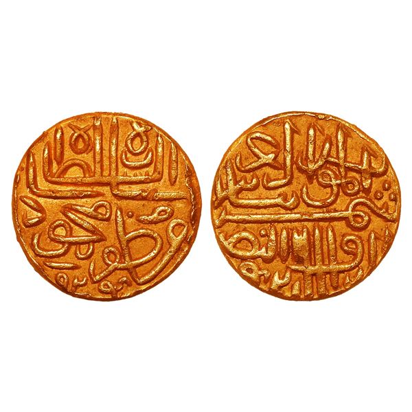 India, Gujarat Sultanate Shams al-Din Muzaffar Shah II Gold Tanka (1511–1525 CE) –