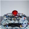 Image 2 : Oleg Cassini Crystal Cupcake Paperweight
