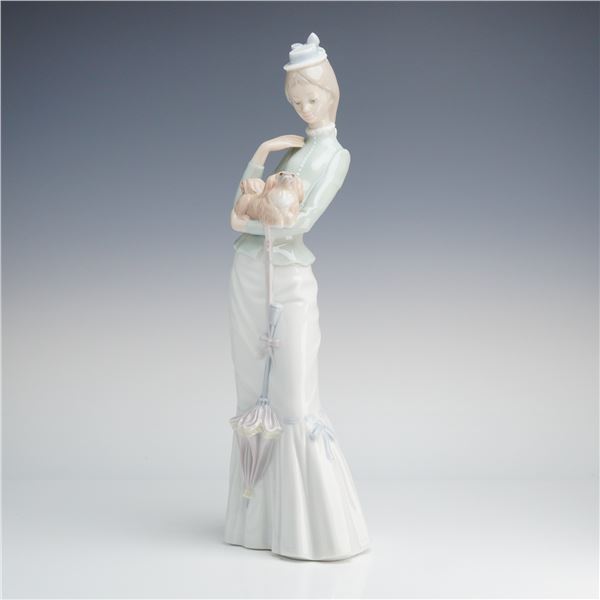 Lladro Porcelain Sculpture Walk with the Dog 4893