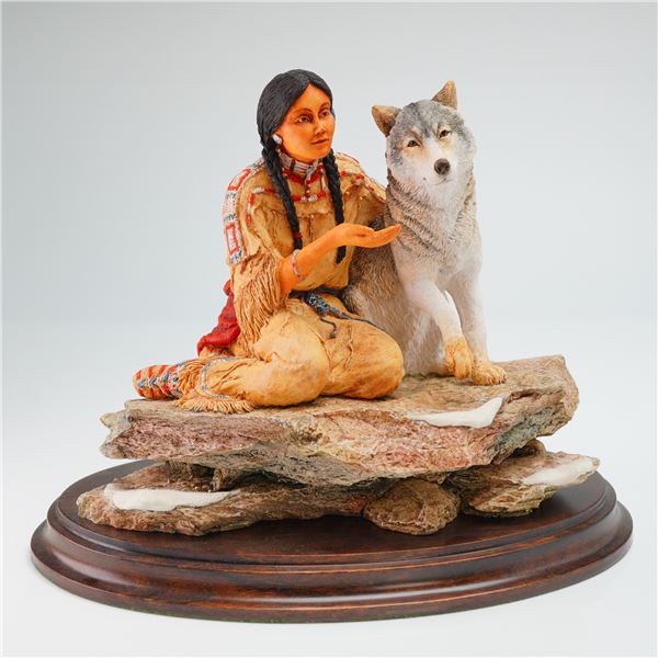 Country Artists England Sculpture, Hand of Friendship