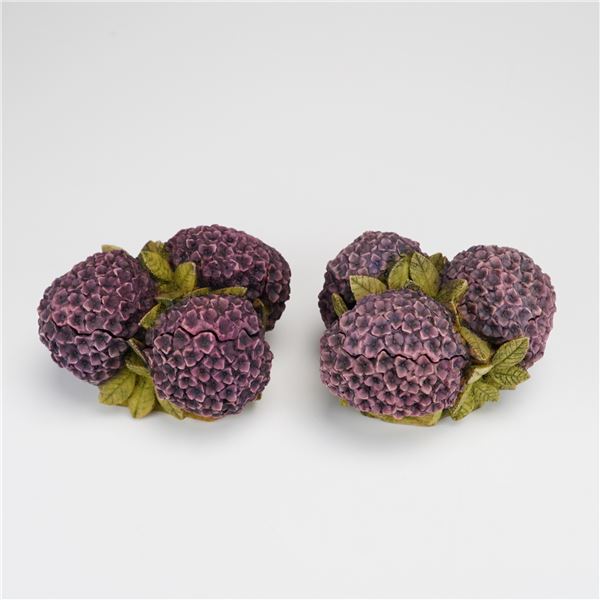 2pc Harmony Kingdom Lord Byron Collection Boxx Figurines, Hydrangea HGHY