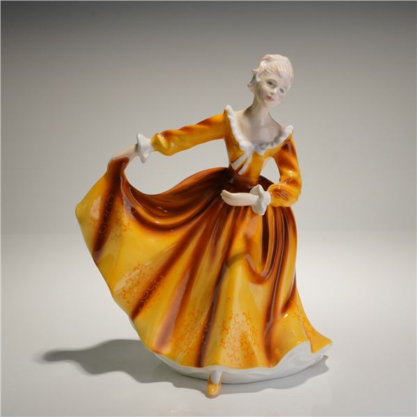 Royal Doulton Porcelain Figurine Kirsty HN2381
