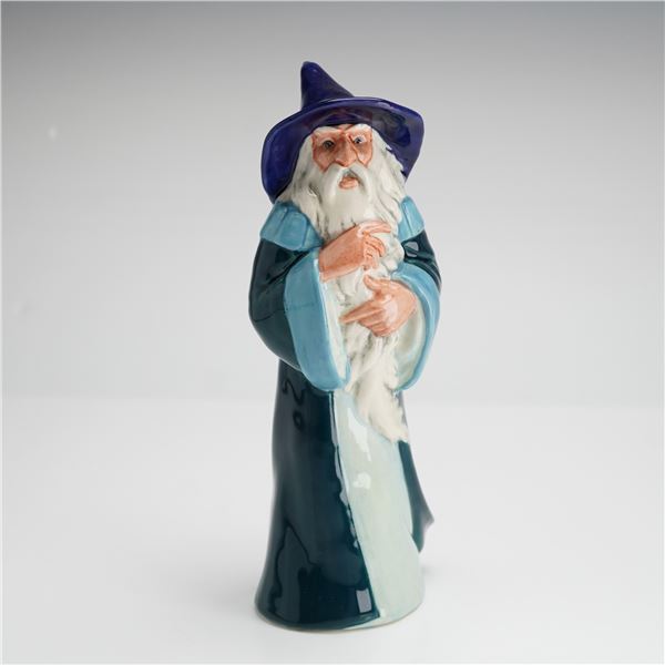 Royal Doulton Middle Earth Lord of the Rings Figurine, Gandalf HN2911