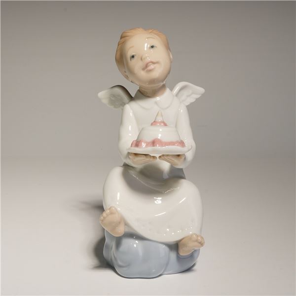 Nao by Lladro Baby's Special Day Porcelain Figurine