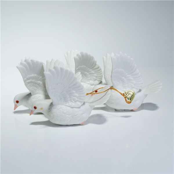 4pc Andrea by Sadek Porcelain Bisque Ornaments, White Dove