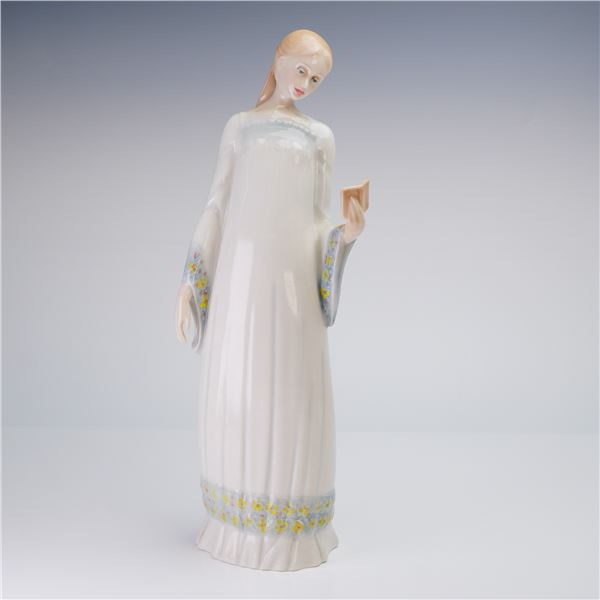 Royal Doulton Reflections Sculpture, Secret Moment HN3106