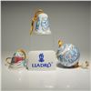 Image 1 : 4pc Lladro Porcelain Christmas Ornaments and Plaque