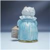 Image 3 : Beatrix Potter Aunt Pettitoes Figurine by Royal Albert