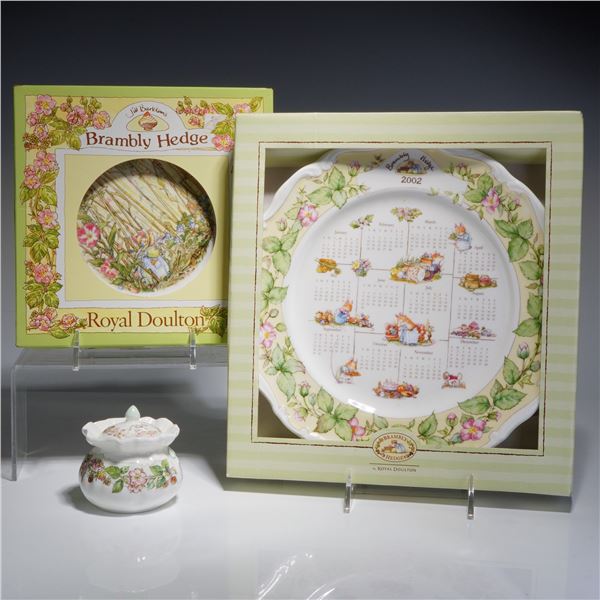3pc Royal Doulton Brambly Hedge Plates and Gift Box with Lid