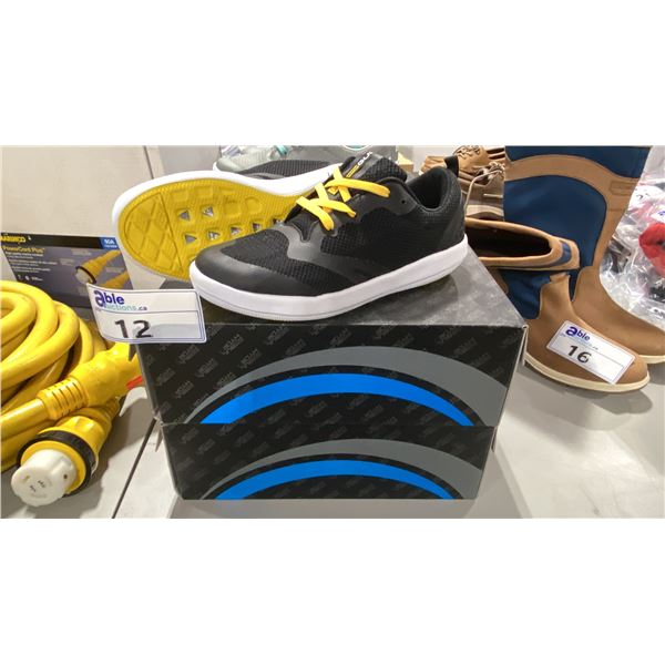 2 PAIRS OF GUL HYDRO BLACK/YELLOW DS1004 AQUA GRIP SHOES SIZE MENS 6 & 7