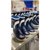 Image 2 : 4 PAIRS OF VW24 VIKING MARINER KADETT BOOTS, SIZE MENS 5,7,9,12