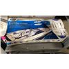 Image 8 : CARVER TRAILERABLE BOAT COVER, CAMCO ANTI-POOLING BOAT COVER, SPRINGFIELD TABLE PACKAGE, SMALL