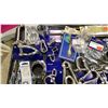 Image 6 : PINK BIN OF ASSORTED RETAIL MARINE VICTORY STAINLESS STEEL SHACKLES *BIN NOT INCLUDED*