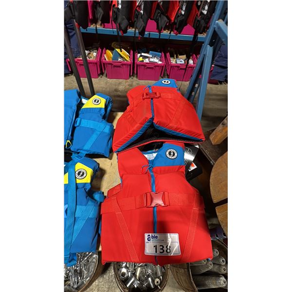 6  RED/BLUE MUSTANG SURVIVAL YOUTH LIFE JACKETS