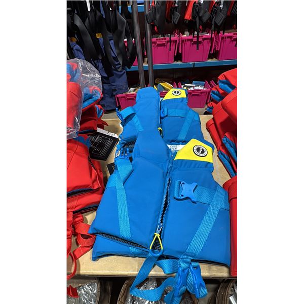 4 BLUE MUSTANG SURVIVAL CHILD LIFE JACKETS