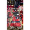 Image 2 : 3 RED/BLUE MUSTANG SURVIVAL CHILD LIFE JACKETS