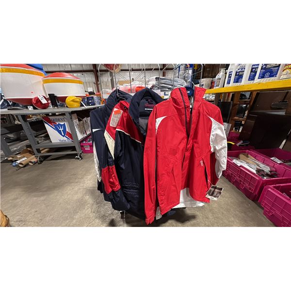 2 GILL MENS COAST-LITE JACKETS SIZE MEDIUM AND 1 RONSTAN MENS JACKET SIZE MEDIUM