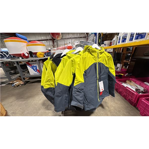 5 MUSTANG SURVIVAL WOMENS TAKU JACKETS SIZE SMALL X2, MEDIUM AND LARGE X2