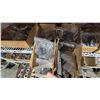 Image 3 : SHELF OF ASSORTED MARINE HARDWARE