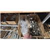 Image 5 : SHELF OF ASSORTED MARINE HARDWARE