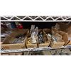 Image 3 : SHELF OF ASSORTED MARINE HARDWARE