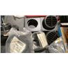 Image 4 : BOX OF ASSORTED MARINE PARTS & HARDWARE