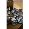 Image 5 : BOX OF ASSORTED MARINE PARTS & HARDWARE