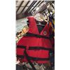 Image 3 : 4 MUSTANG SURVIVAL FOAM LIFE JACKETS, 2 RED MV3005 UNIVERSAL & 2 YELLOW/BLUE MV7030 YOUTH