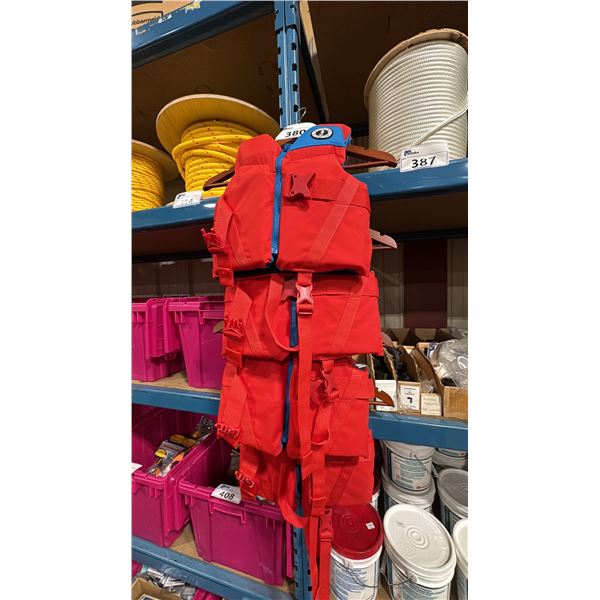 4 MUSTANG SURVIVAL RED CHILD FOAM LIFE JACKETS