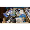 Image 9 : BOX OF ASSORTED MARINE ELECTRICAL & LIGHTING ITEMS