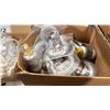 Image 3 : 3 BOXES OF TITAN SCREW PIN ANCHOR SHACKLES - 7/8" & 1/2"