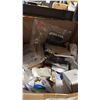 Image 2 : BOX OF ASSORTED MARINE PARTS & HARDWARE