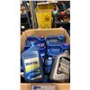 Image 2 : BOX OF ASSORTED MARINE ENGINE OIL