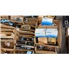 Image 2 : PALLET OF ASSORTED MARINE HARDWARE