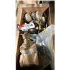 Image 8 : ASSORTED PLUMBING PARTS