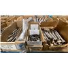 Image 4 : ASSORTED MARINE HARDWARE- MACHINE SCREWS & CARRIAGE BOLTS