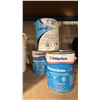 Image 2 : 2 PAILS OF INTERLUX BOTTOMKOTE-CA IN BLUE, SPLASHZONE COMPOUND AND 2 BUCKETS OF PAINT STIRRERS