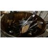 Image 3 : 2 SMALL WOODEN BARRELS OF ASSORTED MARINE HARDWARE