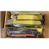 Image 2 : PALLET OF ASSORTED MARINE HARDWARE- CLEATS, 3 AND 4 WAY CORNER PARTS, TEAK PLUGS, BEAD CHAIN, DECK