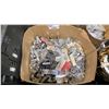 Image 1 : HEAVY BOX OF ASSORTED MARINE PARTS & HARDWARE