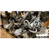 Image 2 : 2 SMALL WOODEN BARRELS OF ASSORTED ROPE, CHAIN, CLEATS & MARINE HARDWARE