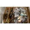 Image 3 : ASSORTED MARINE PARTS & HARDWARE