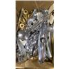 Image 2 : ASSORTED MARINE PARTS & HARDWARE